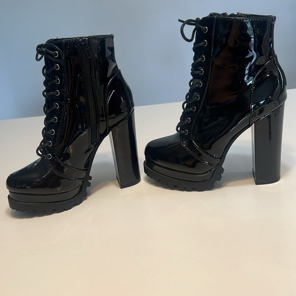 Fashion Nova No String Attached Booties - Black Patent - Picture 6 of 16